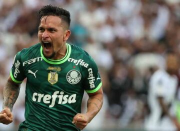Arthur retorna ao Palmeiras