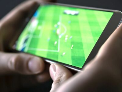 How to Watch Football Matches Online on Your Mobile
