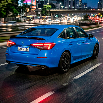 Honda Civic com nome sujo chama atenção nas aprovações online